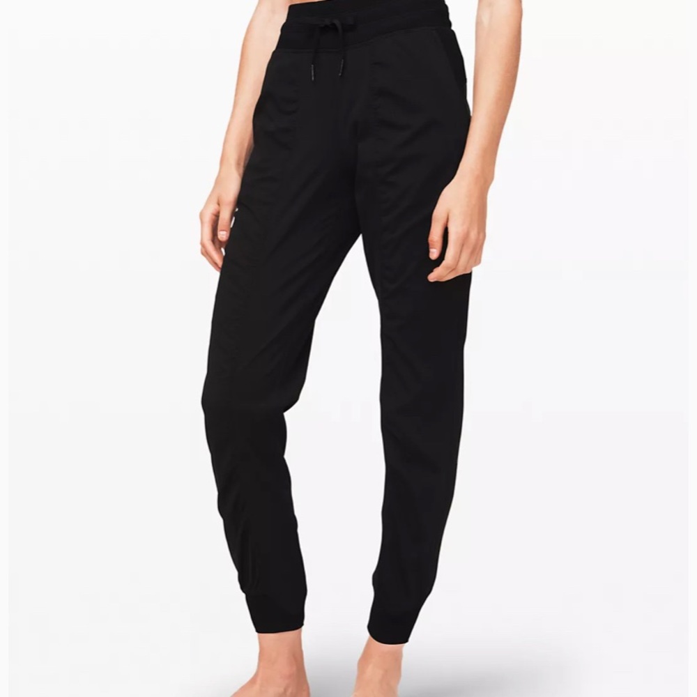 NWT Lululemon Dance Studio Jogger